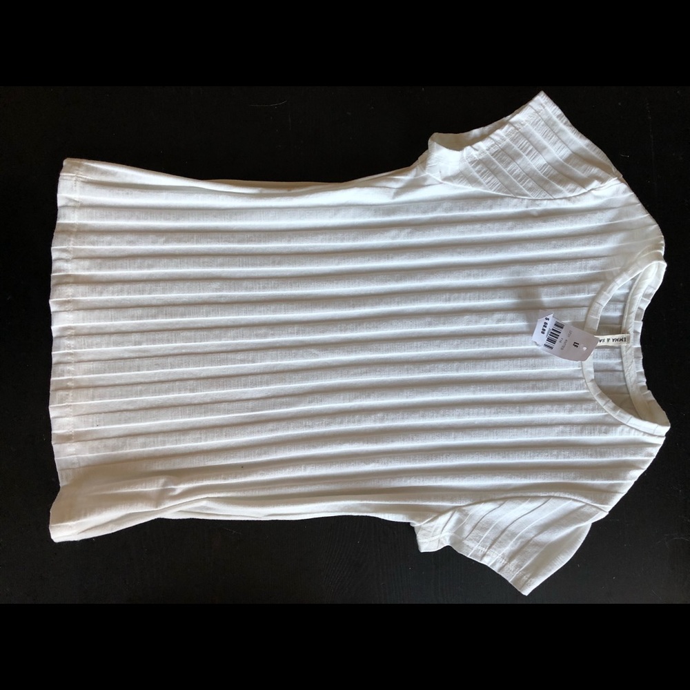 LF Emma & Sam Tee Cream Size Small with tags